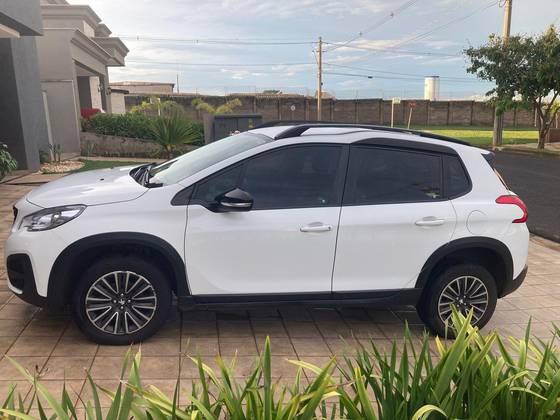 PEUGEOT 2008 1.6 16V FLEX ALLURE 4P AUTOMÁTICO